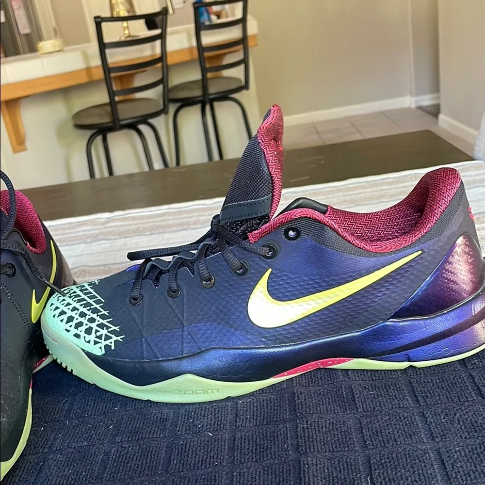Nike Zoom Kobe Venomenon 4 Glow In The Dark Men's Size 13 US 635578-003 - Picture 3 of 8